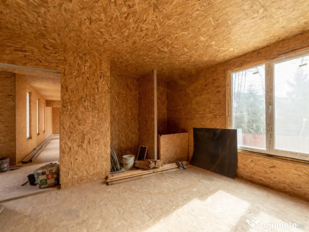 Casă modernă cu 5 camere într-o zonă liniștită de deal 