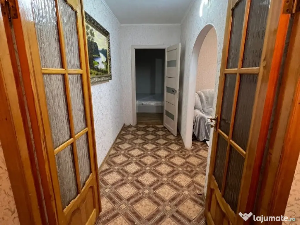 De inchiriat 2 camere in zona Zizin