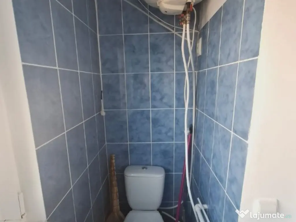 Spre vanzare 1 camera in zona Astra 