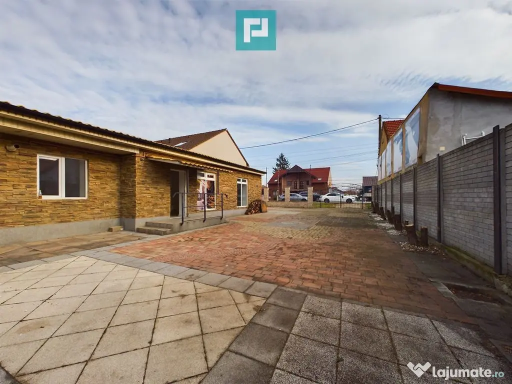 Casă 50 mpu cu teren 720 mp Gradiste 