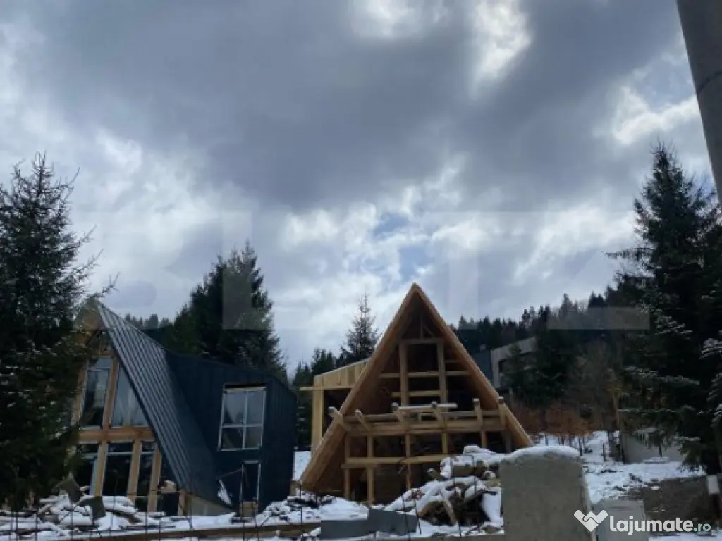 Cabane tip A, 4 camere, 300 mp/cabană, zona Colibița