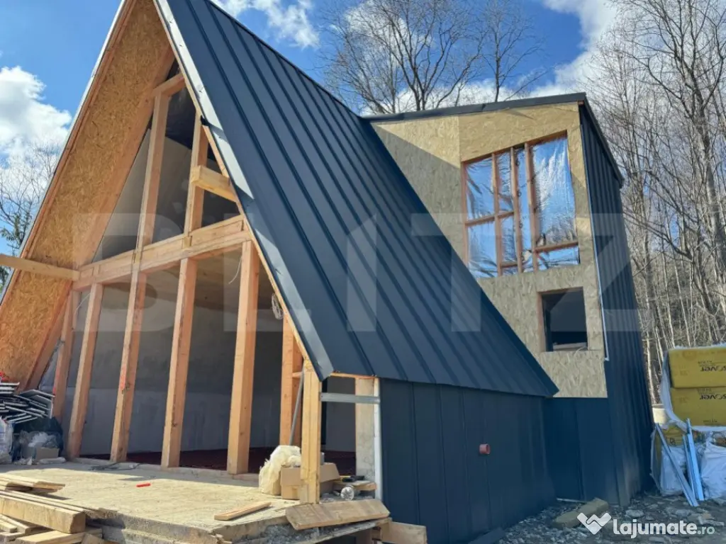 Cabane tip A, 4 camere, 300 mp/cabană, zona Colibița