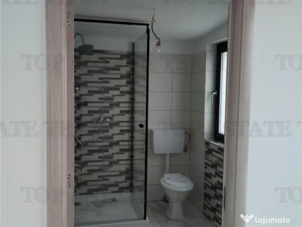 Vila individuala cu 5 camere, 2 terase, 4 locuri de parcare 