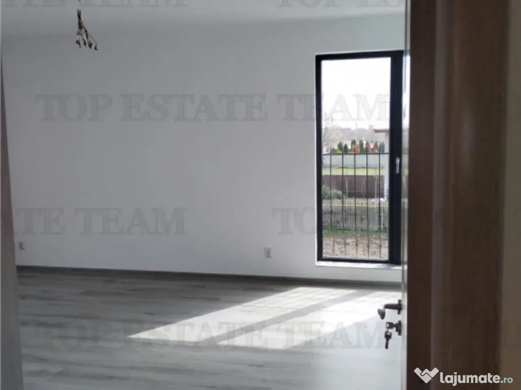 Vila individuala cu 5 camere, 2 terase, 4 locuri de parcare 