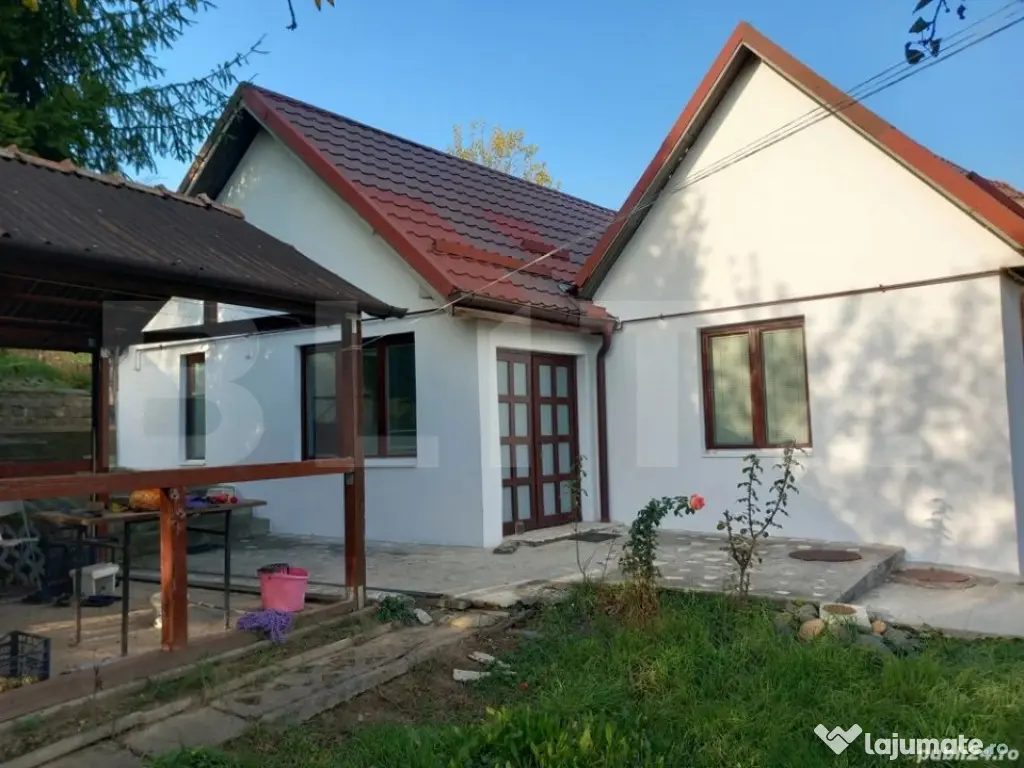 Casă stil mediteranean, 4 camere, 100 mp, 2300 mp teren, zo