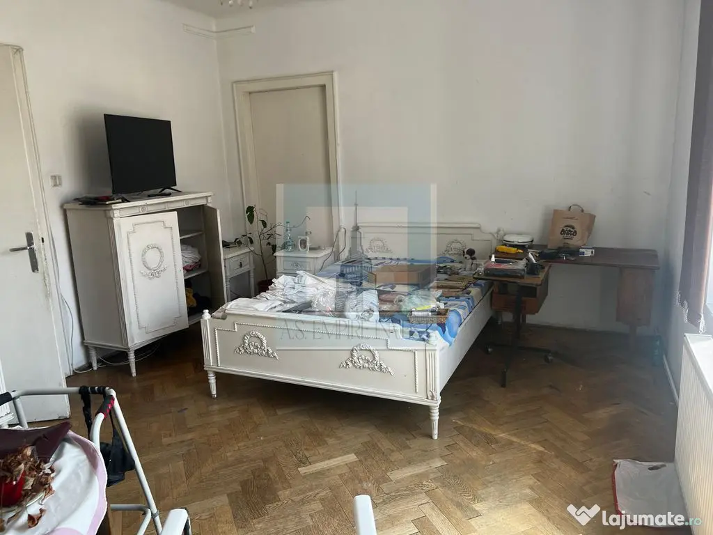Apartament 3 camere, 94 mp utili-zona CentruI Istoric 