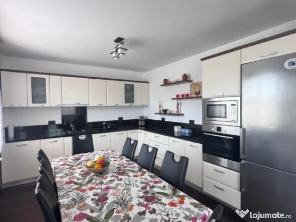 Casa individuala cu 5 camere, 450mp teren, Satu Mare
