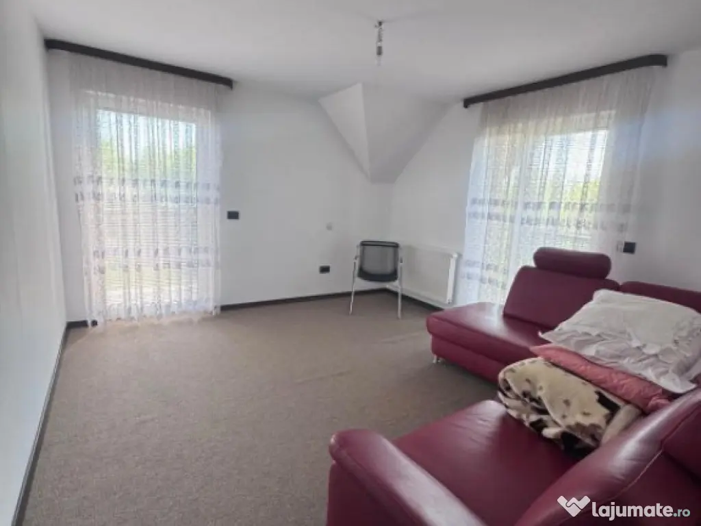 Casa individuala cu 5 camere, 450mp teren, Satu Mare