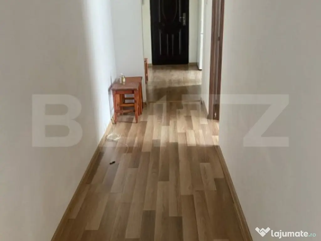 Apartament de vanzare, cu 2 camere, 50 mp, zona Decebal