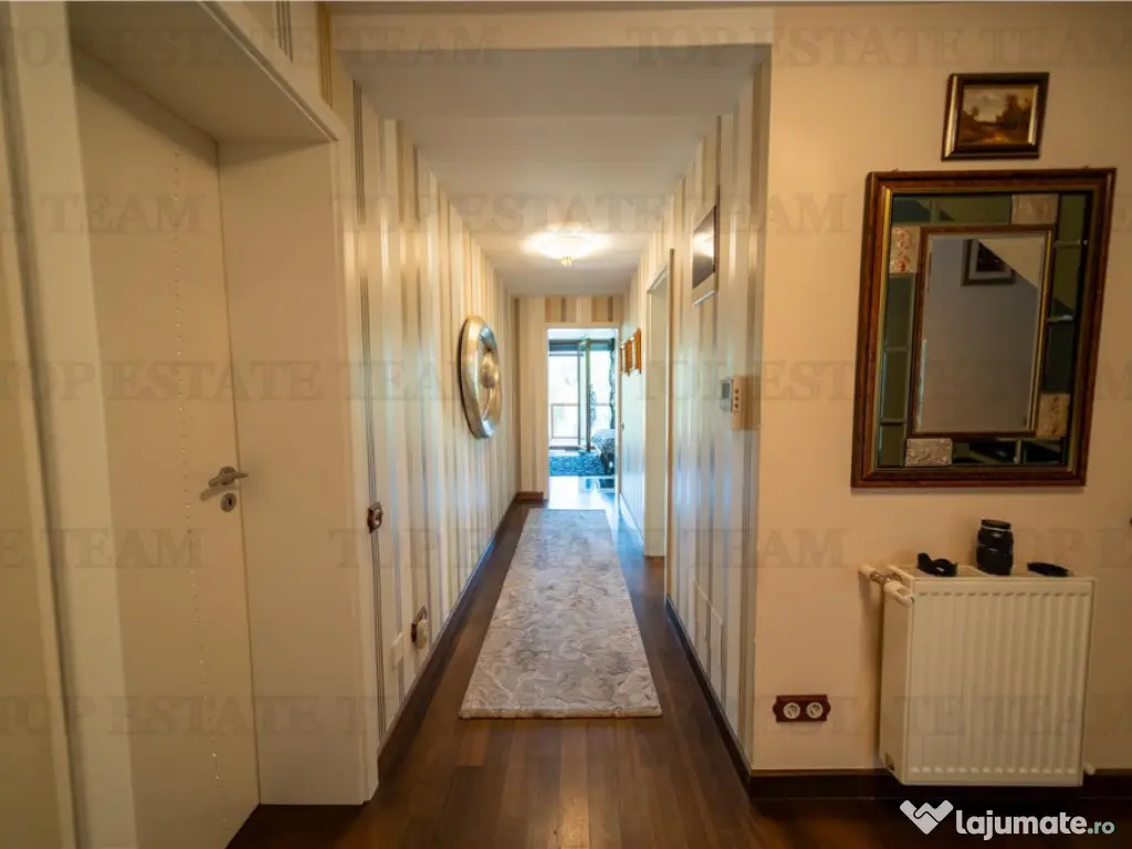 Vila de Lux cu Piscina, Acces direct la Lac si Vedere Panora 