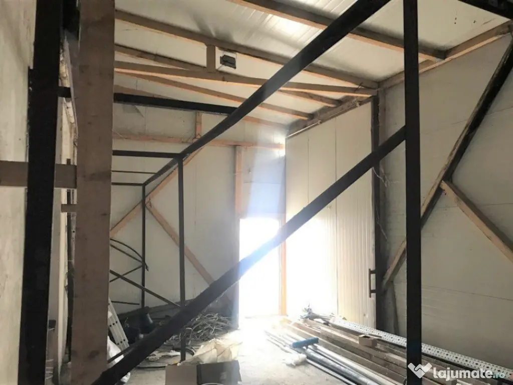 Zona Piata Delfinului 200mp impartit pe Parter 110 mp eta... 