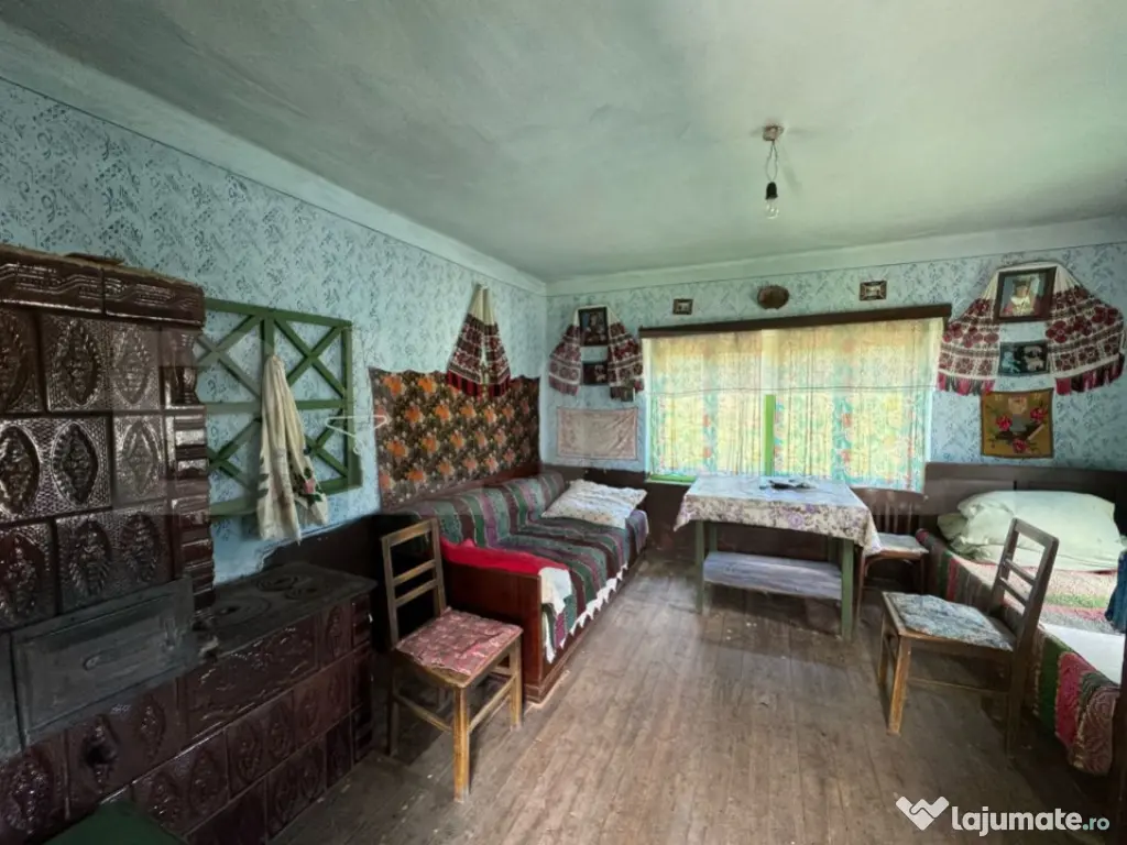 Casa de vanzare, cu 3 camere, 86 mp, zona Vălișoara