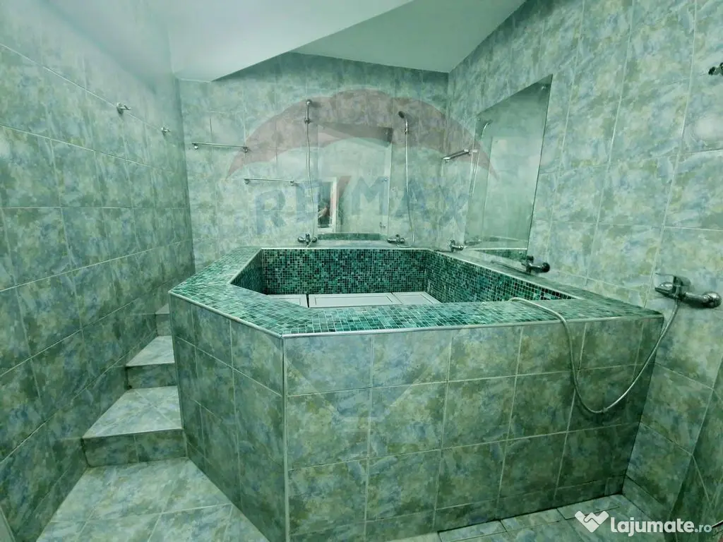 Pensiune Eselnita / 16 camere / Teren - 1448 mp / Ponton 