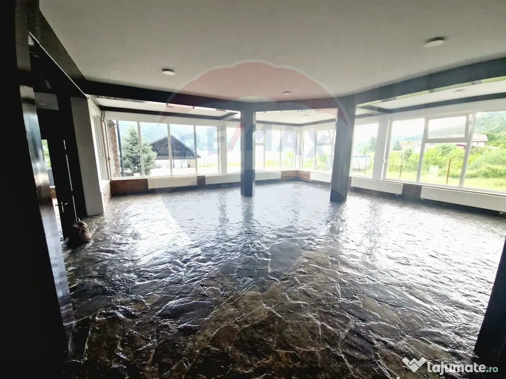 Pensiune Eselnita / 16 camere / Teren - 1448 mp / Ponton 