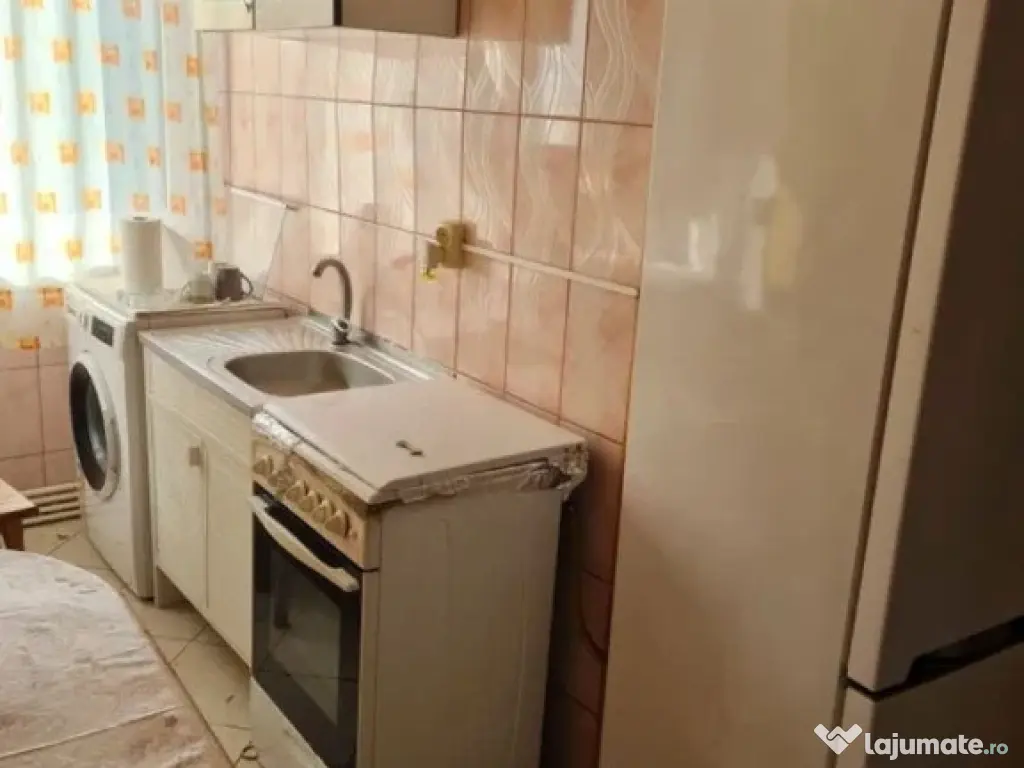 Apartament cu 3 camere in Micro 19