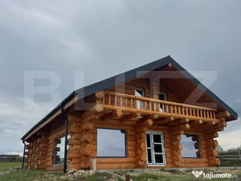 Casa 5 camere, teren 4740 mp, 240 mp , Marisel