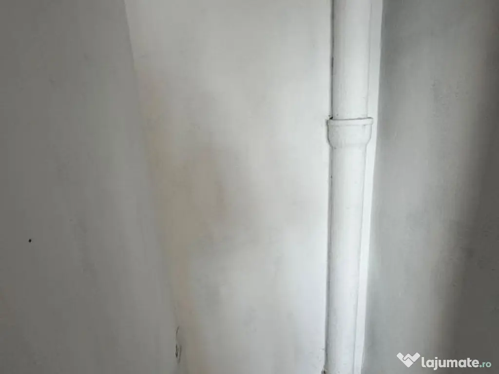 Apartament 2 camere semi-decomandat CENTRAL 