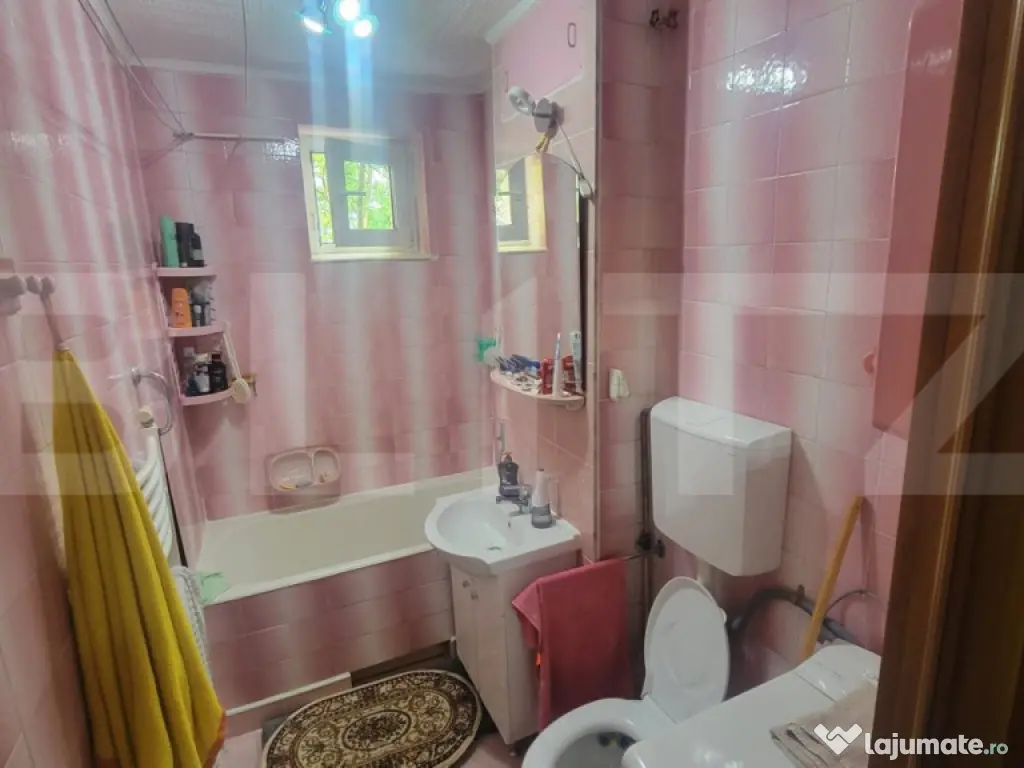 Apartament de vanzare, cu 3 camere, 63 mp, zona Gheorgheni
