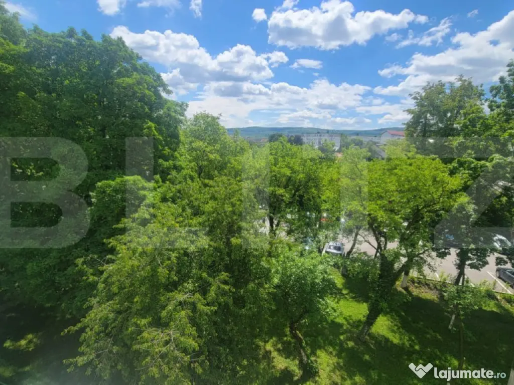 Apartament de vanzare, cu 3 camere, 63 mp, zona Gheorgheni