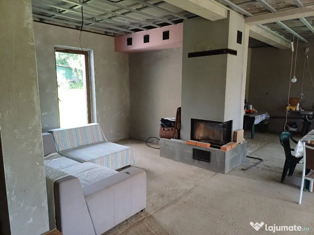 Str. Corbului, casa P+1, 30 ari teren 