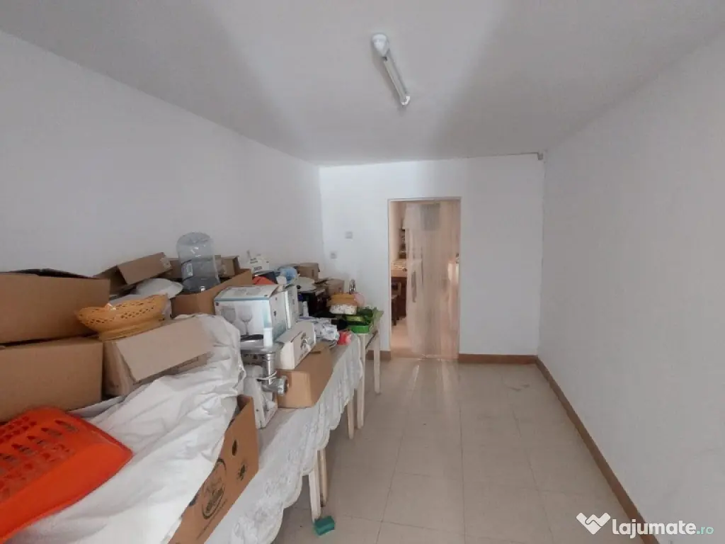 Spatiu Evenimente ,Teren si cladiri Vanatori (Stone Park-Hora Miresei)