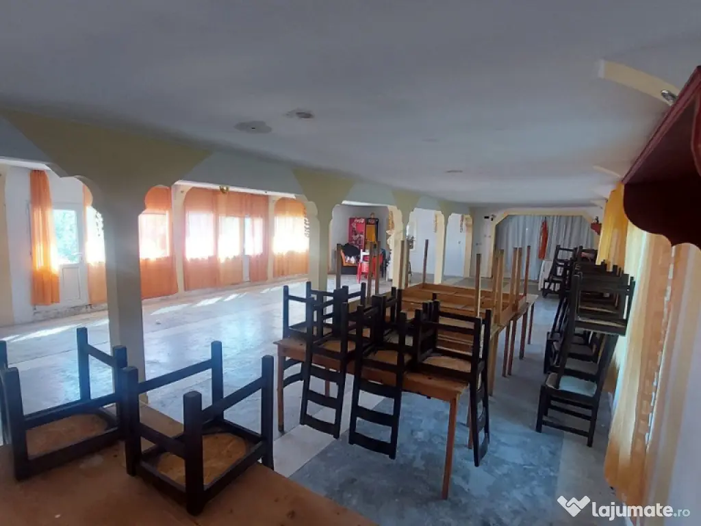 Spatiu Evenimente ,Teren si cladiri Vanatori (Stone Park-Hora Miresei)