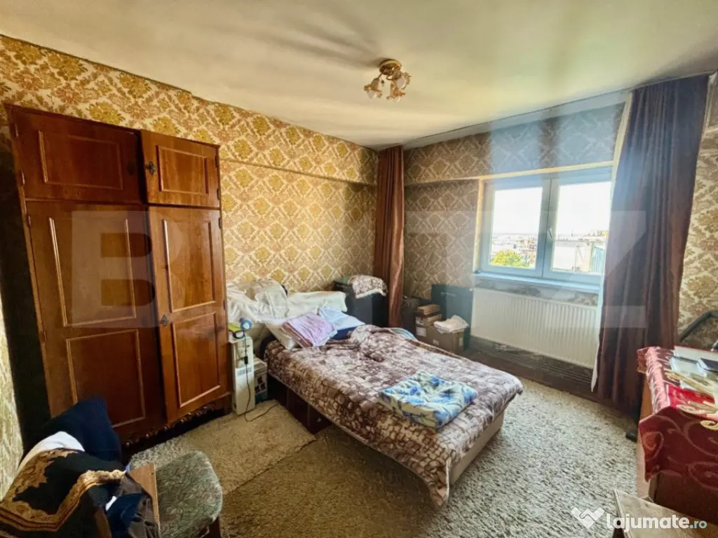 Apartament decomandat, 3 camere, 79mp, zona Piața Mare