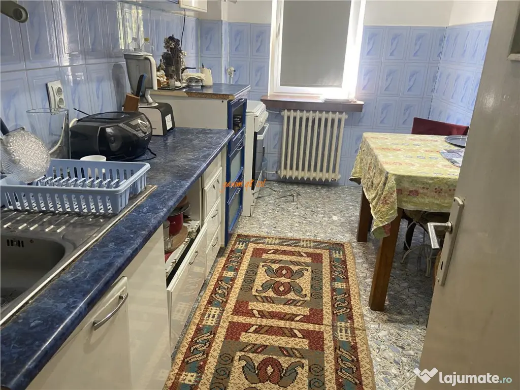 Apartament 3 camere ,zona Politia Judeteana Focsani , et 1/3