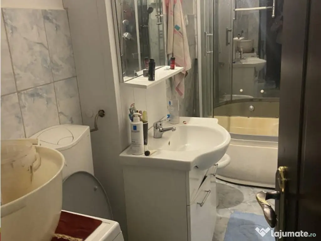 Apartament 3 camere ,zona Politia Judeteana Focsani , et 1/3