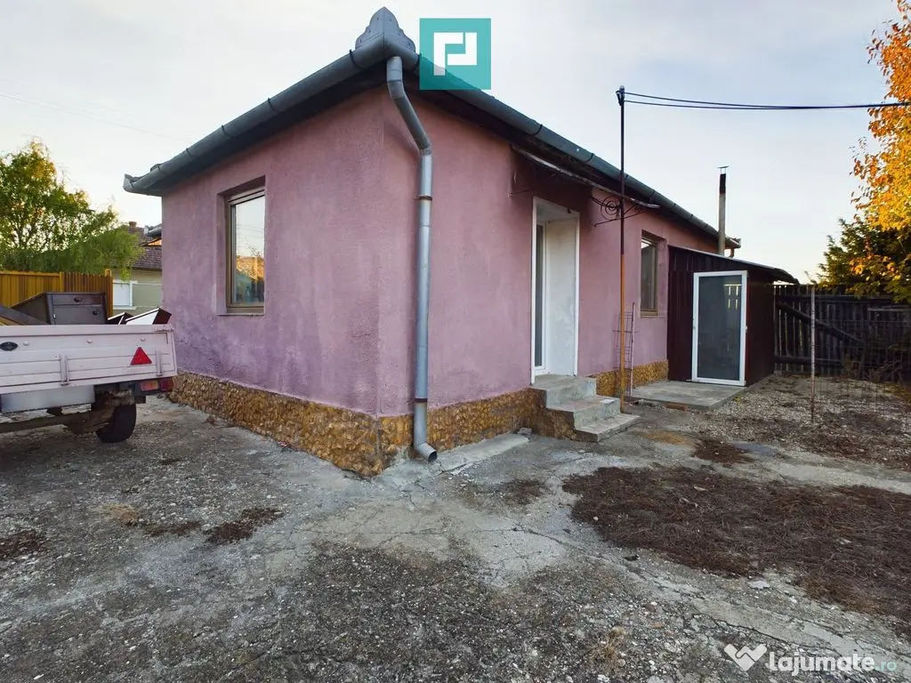 Casă cu teren generos în Sânnicolau Mic 