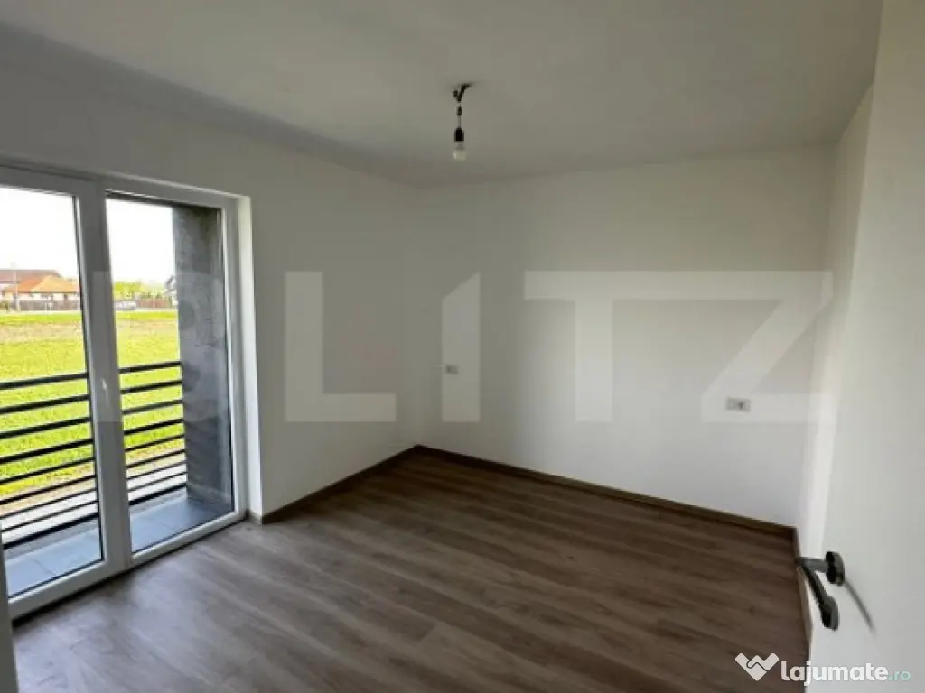 Casa individuala 120 mp, 4 camere, living, 3 bai, Oarda de