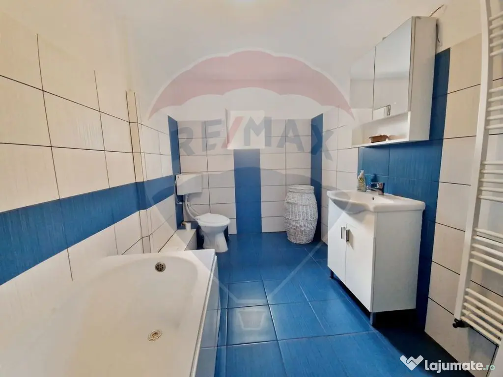 CHIRIE - Casă 4 camere , curte , zona LPS 