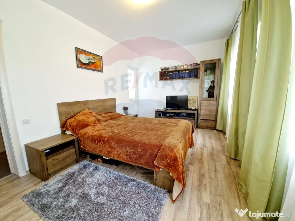 CHIRIE - Casă 4 camere , curte , zona LPS 