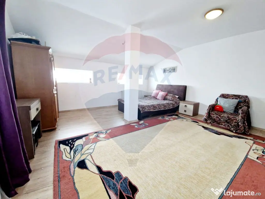 CHIRIE - Casă 4 camere , curte , zona LPS 