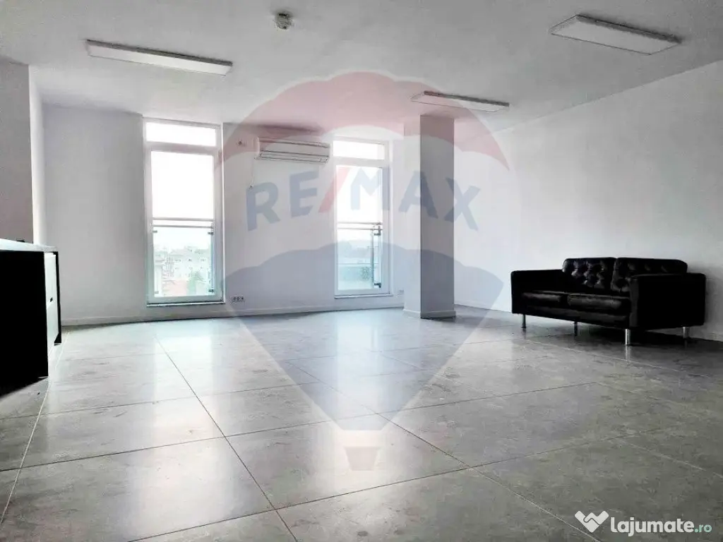 Spațiu de birouri 53 mp Arad Plaza de închiriat- etaj 5 