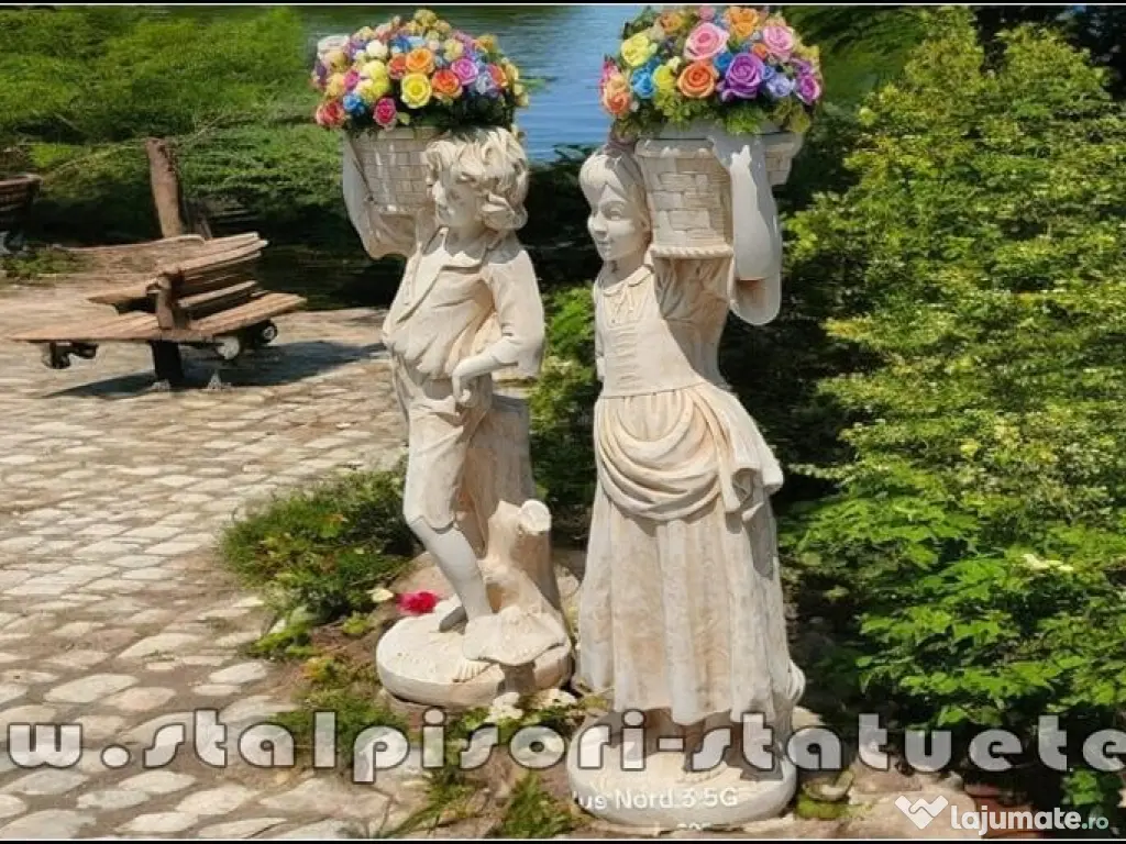 Statuete copii cu coșulețe, galben antichizat, model J3,J4. 