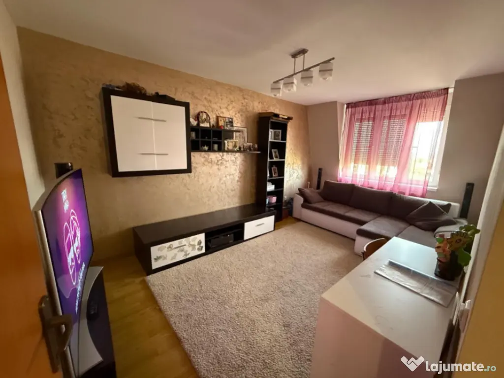 Apartament 4 camere decomandat cu scara interioara, Zona Sar