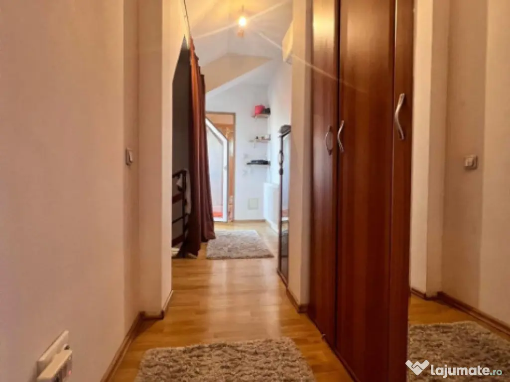 Apartament 4 camere decomandat cu scara interioara, Zona Sar
