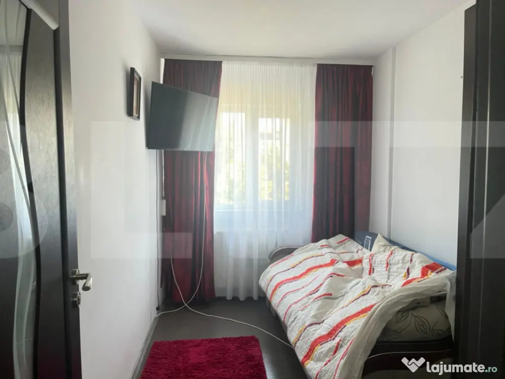 Apartament decomandat de 3 camere, 65 mp, etaj 3, zona Imp