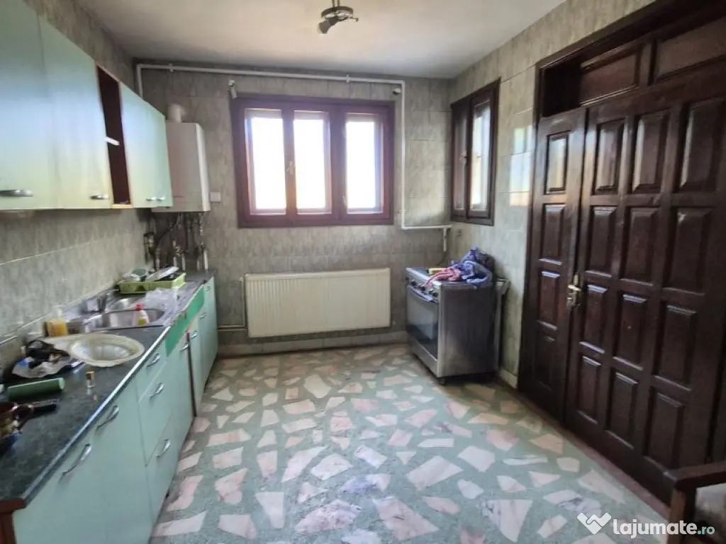 Casa P+2 - 244,08 mp + anexa + Garaj + teren 248 mp - Par... 