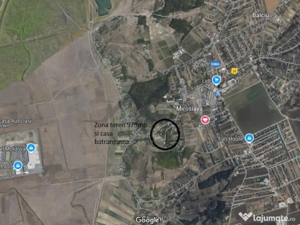 Miroslava teren 980mp intravilan cu casa batraneasca si util 
