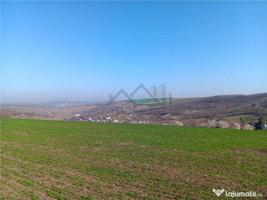 OCAZIE! Vorovesti Teren 83000mp intrav. si extrav. cu utilit 