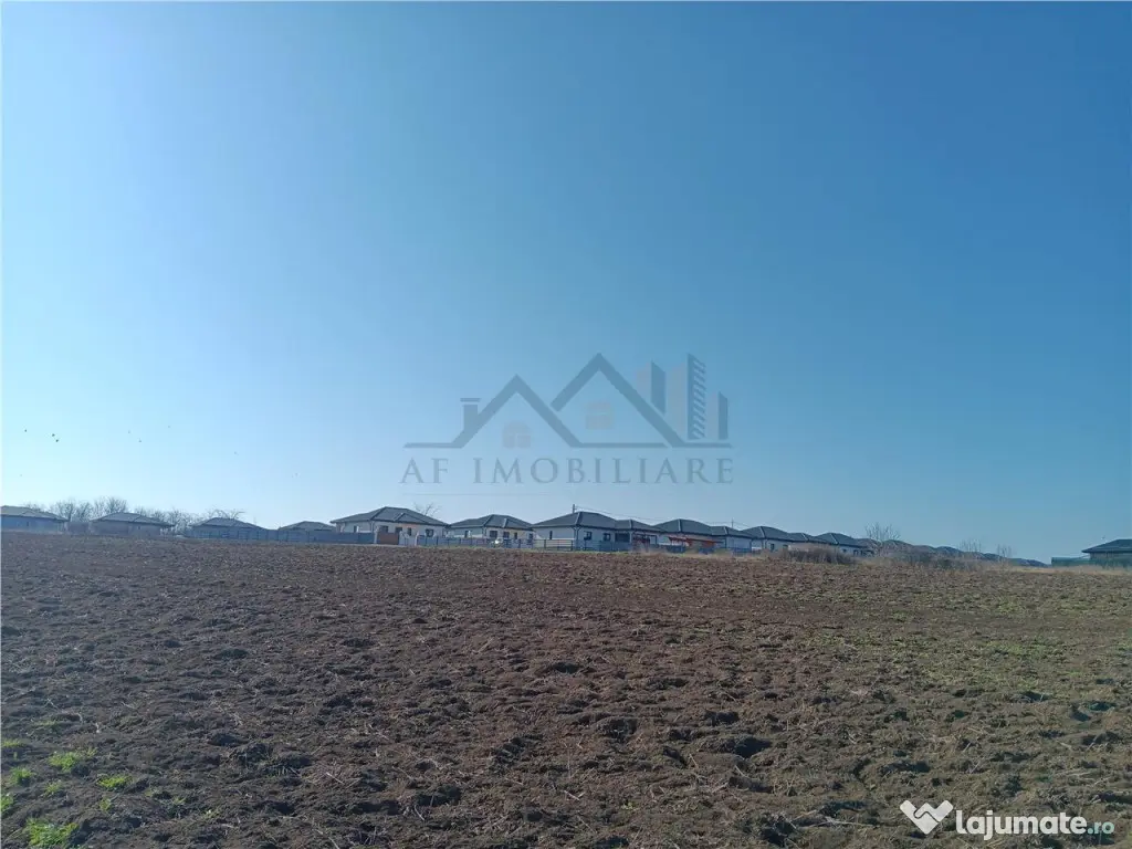 OCAZIE! Vorovesti Teren 83000mp intrav. si extrav. cu utilit 