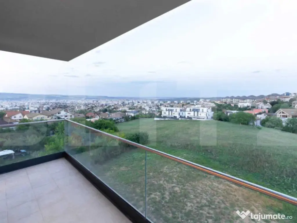 Apartament 3 camere, lux, 84 mp, zona strazii Augustin Prese