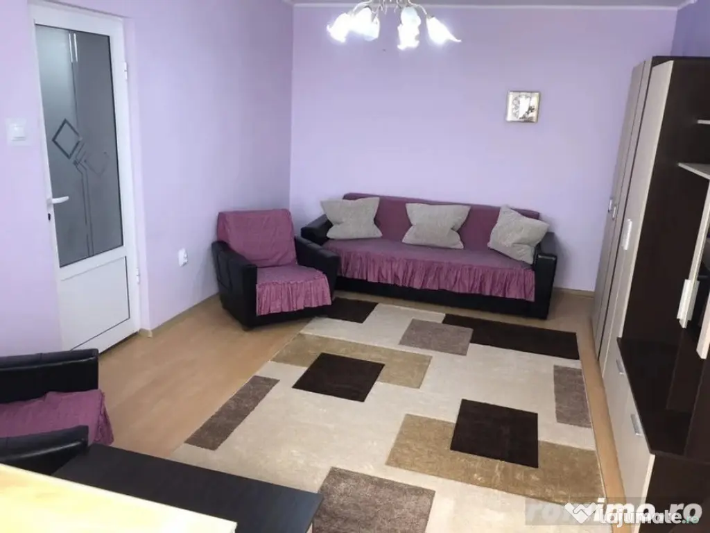 1 camera in zona Dacia