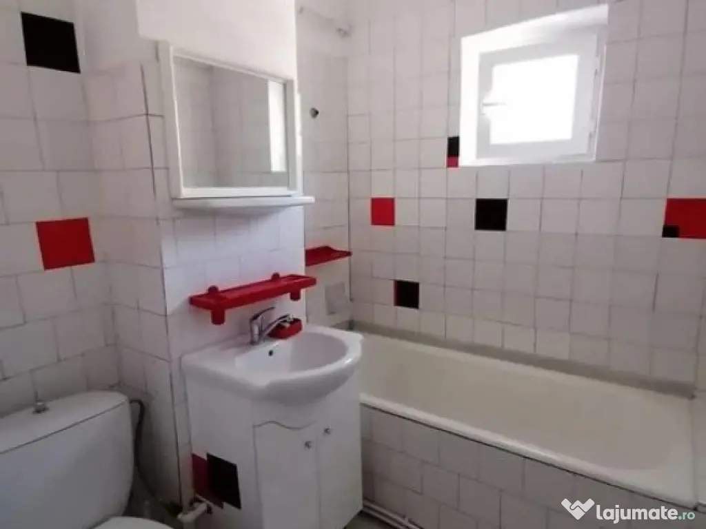 2 camere in zona Bucovina