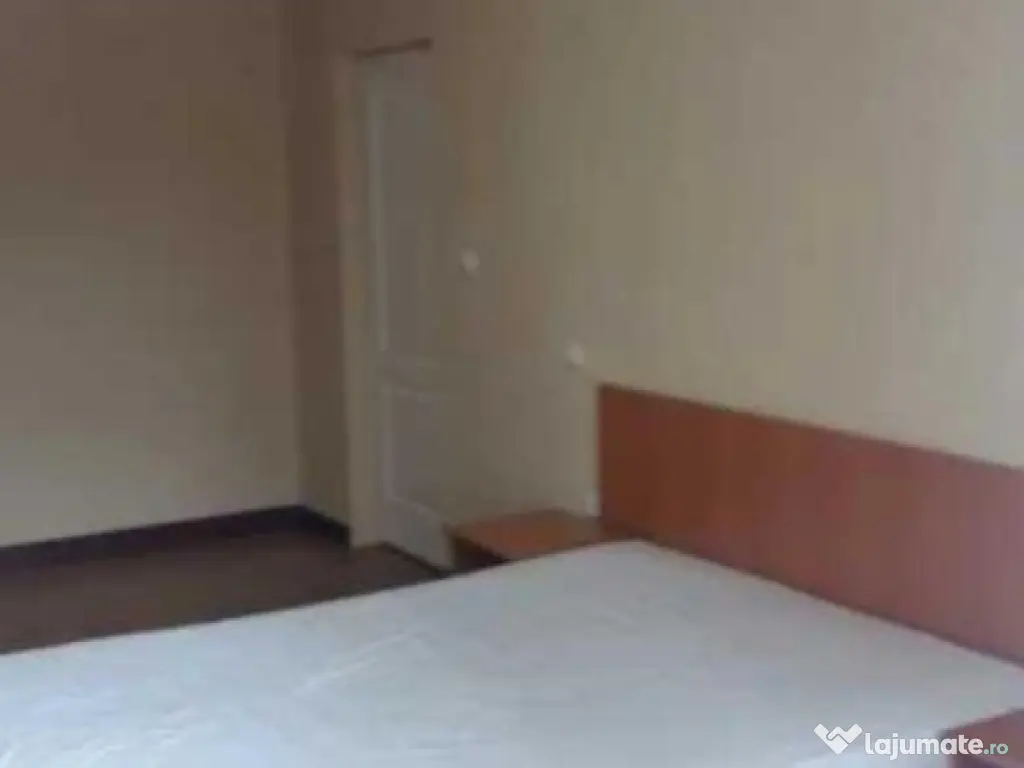 2 camere in zona Bucovina