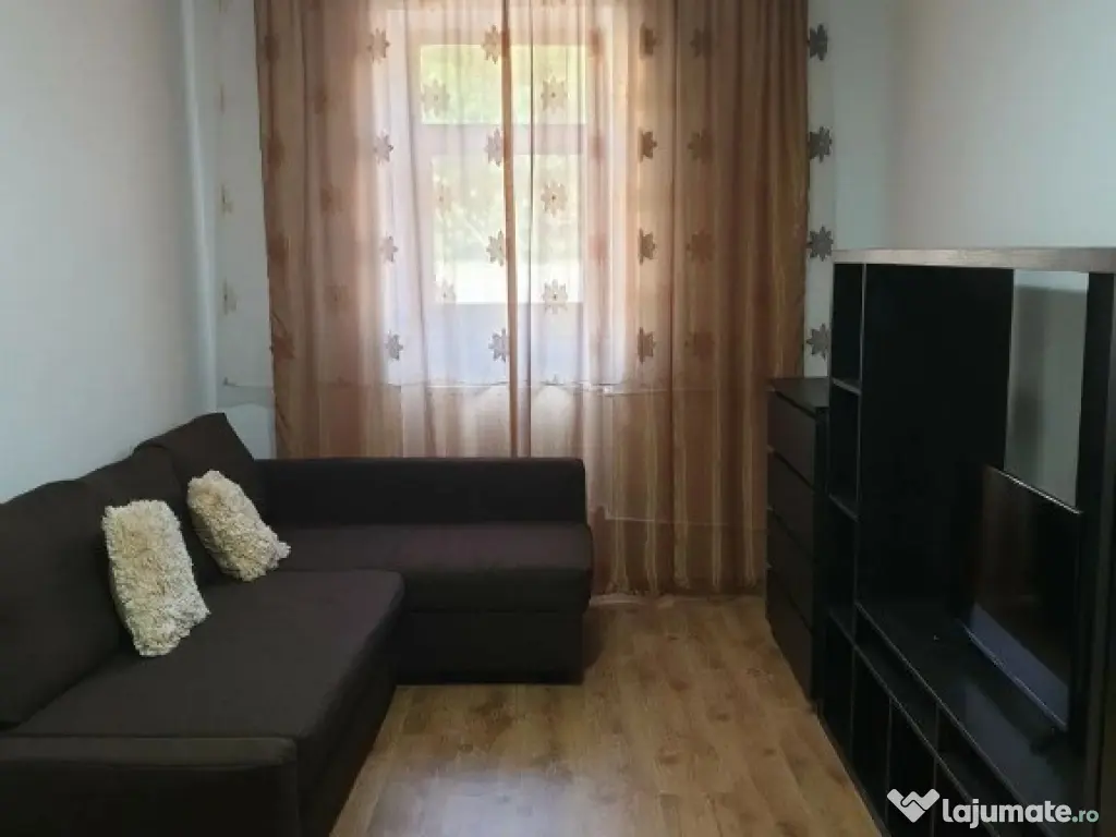 1 camera in zona Medicinei