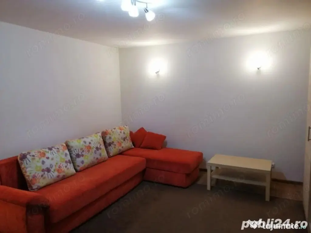 1 camera in zona Centru