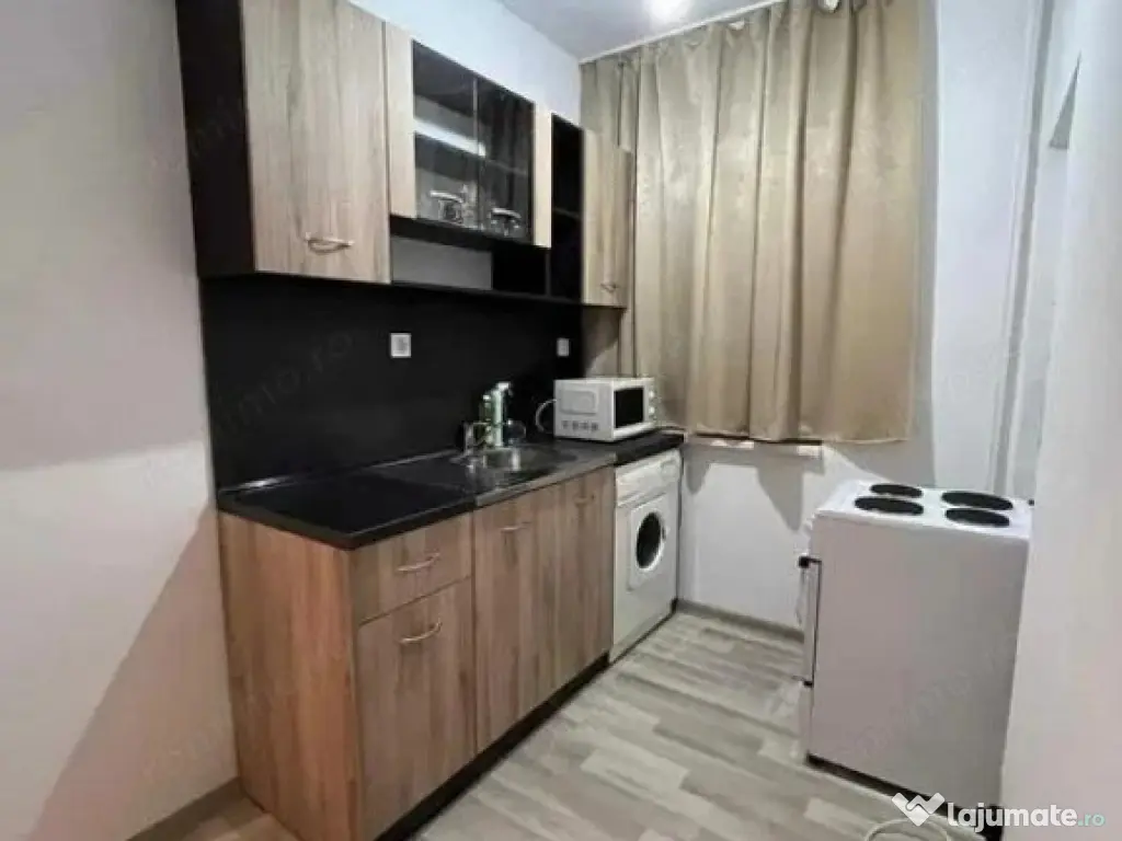 1 camera in zona Dambovita